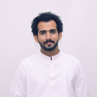 Hamza Shahid headshot